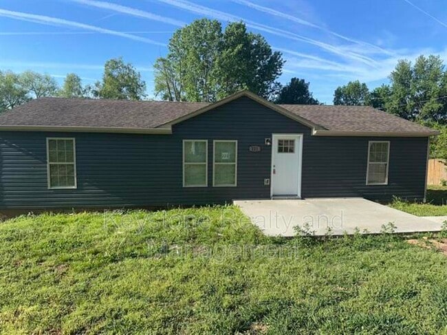 Building Photo - 221 Bumpus Mill Rd