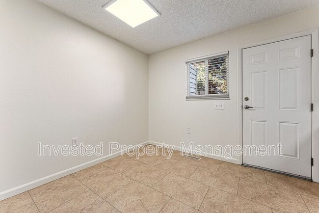 Photo - 588 S Eaton St