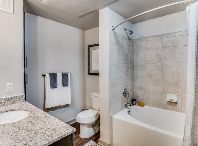 Photo - 926 E 15th St Unit 2504