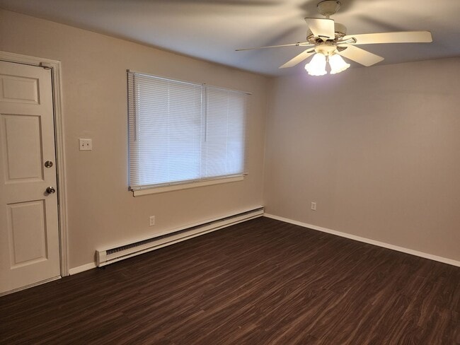 Photo - Updated 3 Bedroom, 1 bath with Large Backyard!