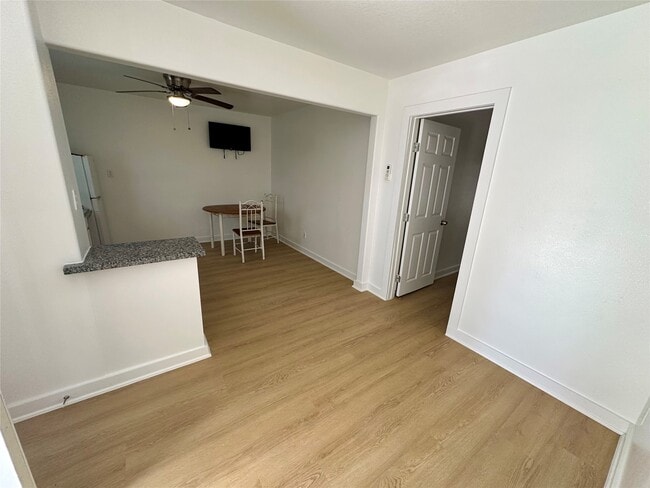 Photo - 305 Miles Rd