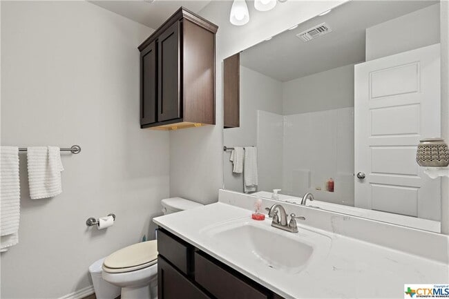 Photo - 801 Ross Rd