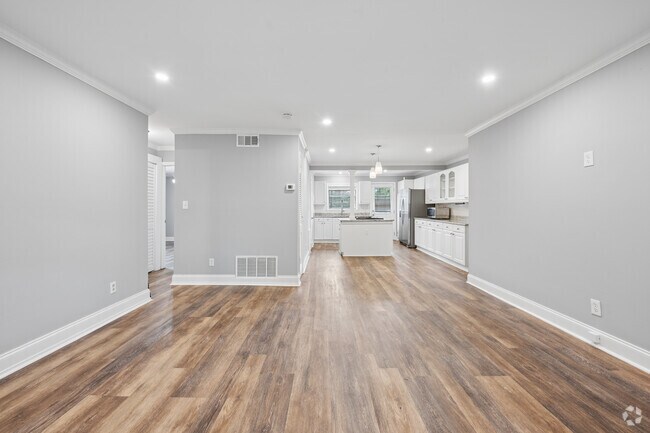 2BR, 2BA - 1,000SF - Living Room