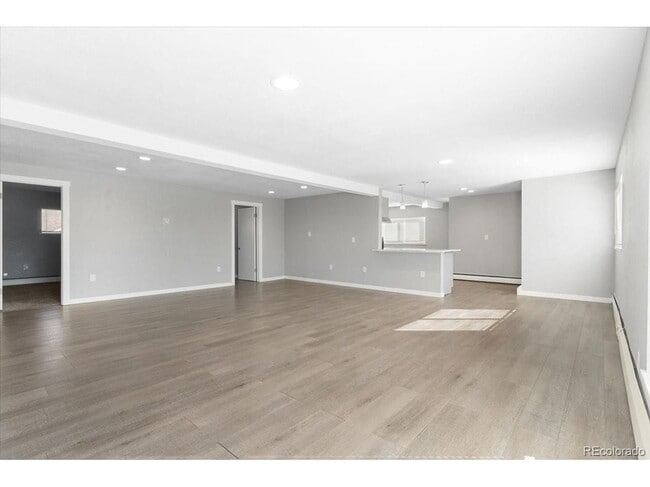 Photo - 4016 Milwaukee St