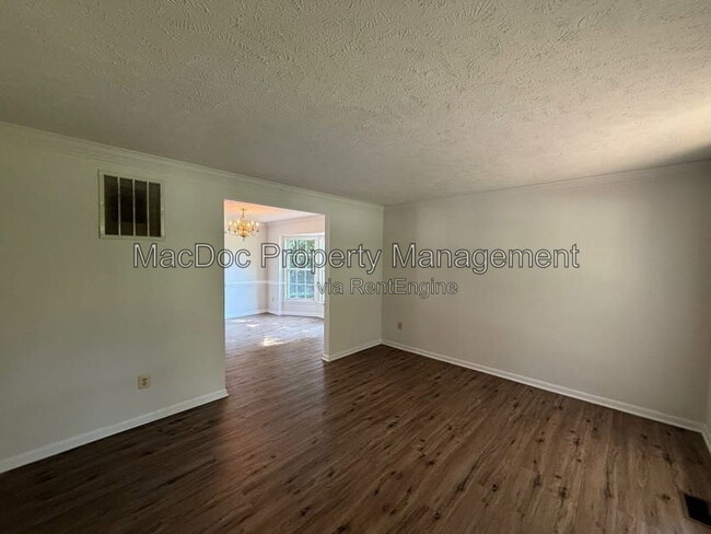 Photo - 11304 Springfield Dr
