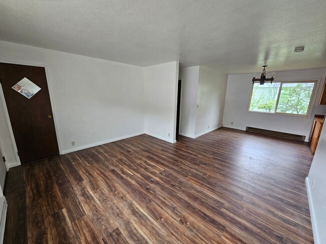 Photo - 602 1/2 2nd St. Unidad A