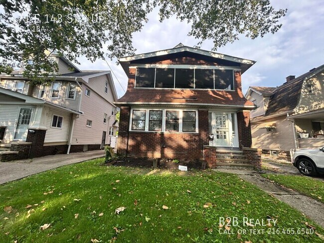 Building Photo - 471 E 143rd St Unit Up Rental