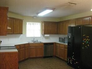 Photo - 2141 Redwing Way