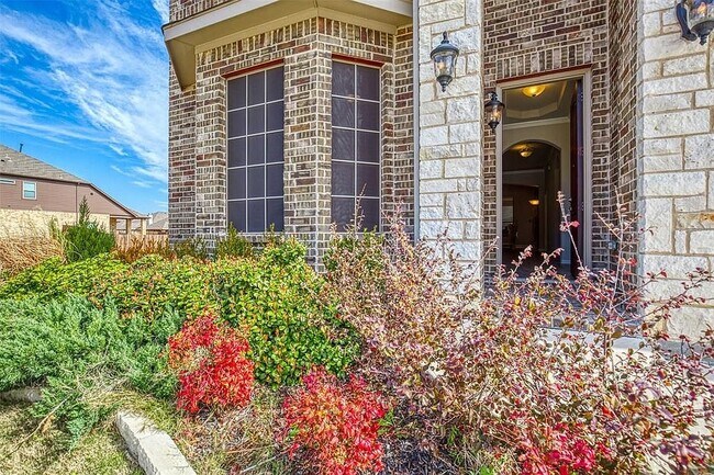 Photo - 2013 San Marino Ln