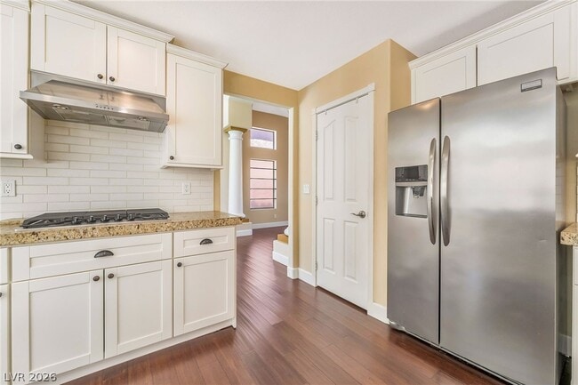 Photo - 271 Pointe Ranier Ave