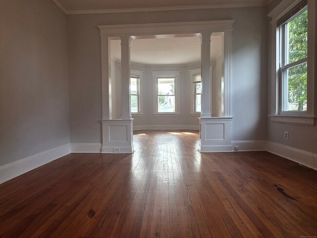 Photo - 264 Villa Ave