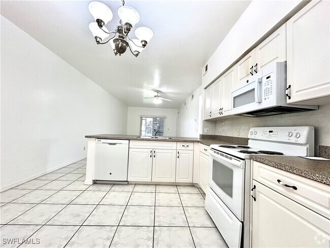 Building Photo - 1109 SW 48th Terrace Unit 3 Rental