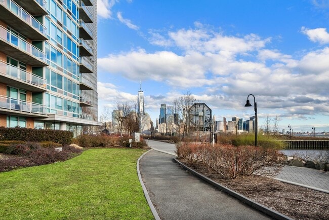 Photo - 25 Hudson St Unit PENTHOUSE 907