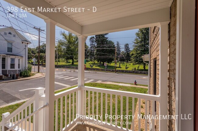 Photo - 398 E Market St Unit D