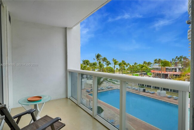 Building Photo - 10275 Collins Ave Unit 315