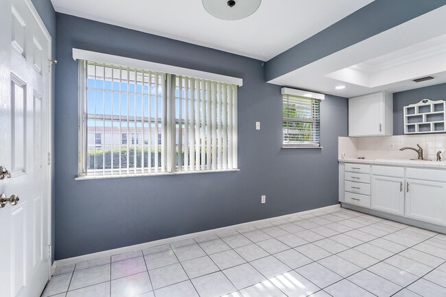 Photo - 2929 SE Ocean Blvd Unit M10