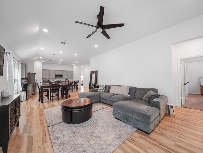 Photo - 6210 Glenwick Park Rd