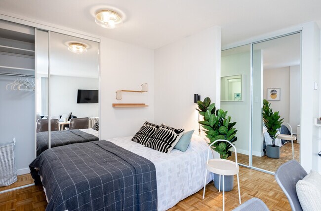 Photo - Somerset Unit 00307