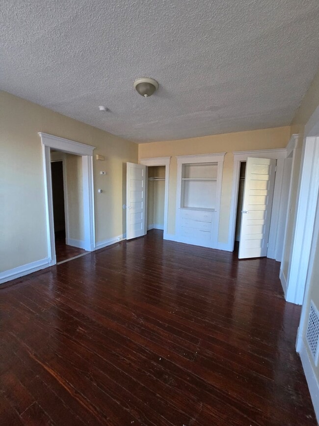 Building Photo - 52 Dickerman St Unit 3L