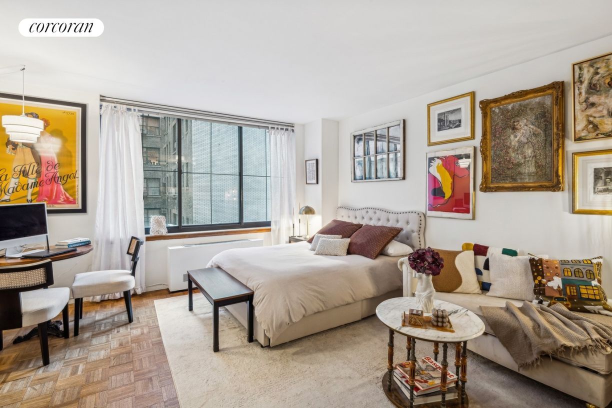 Photo - 250 W 89th St