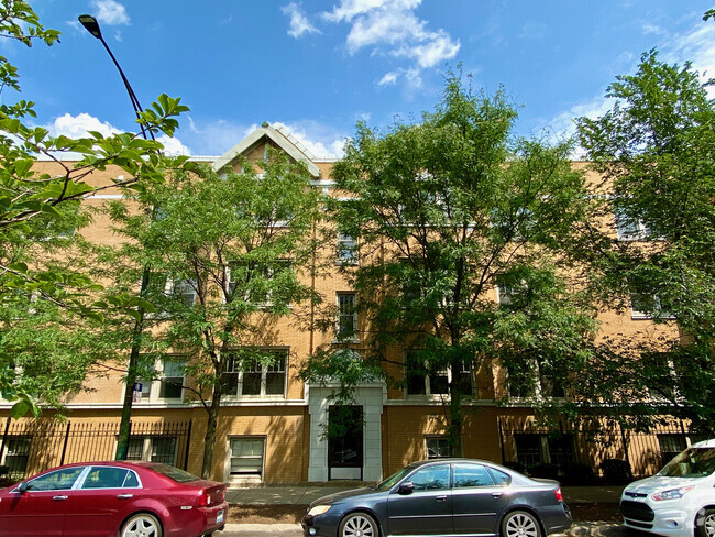 Building Photo - 2133 N Kedzie Blvd Unit 1 Rental