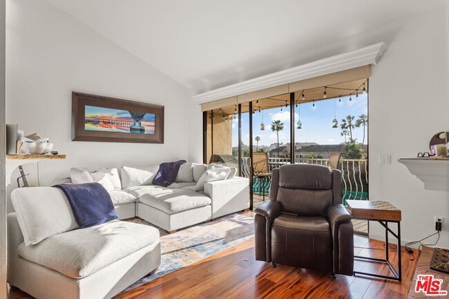 Photo - 4637 Park Dr Unit 12