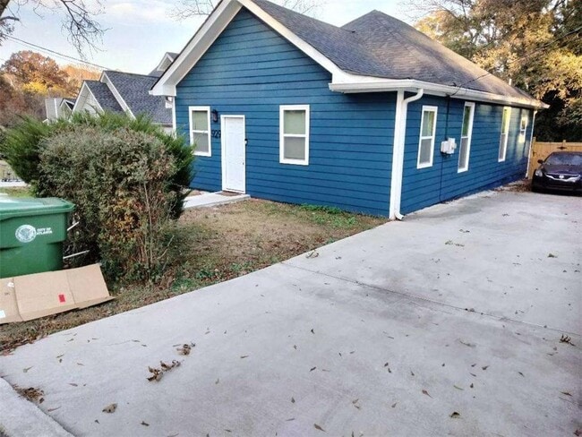 Photo - 929 N Grand Ave NW