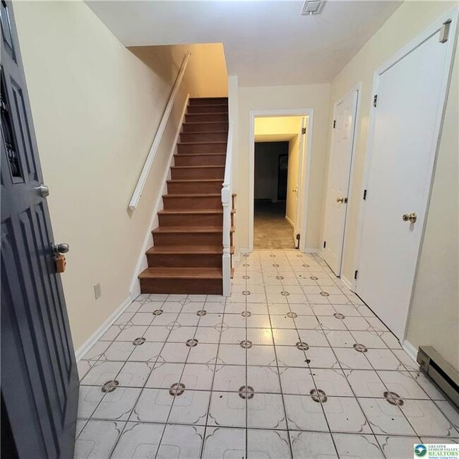 Photo - 1081 Barnside Rd