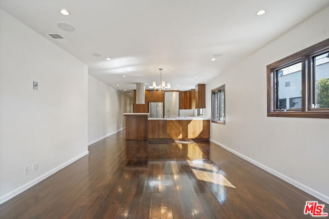 Photo - 458 N La Jolla Ave