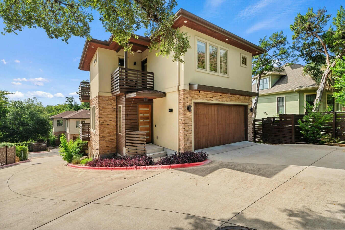 Photo - 1227 Newning Ave Casa