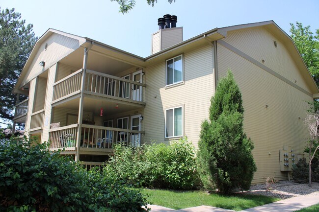 Photo - Prime Riverside Condo Steps from Edora Park & Trails Unit B214