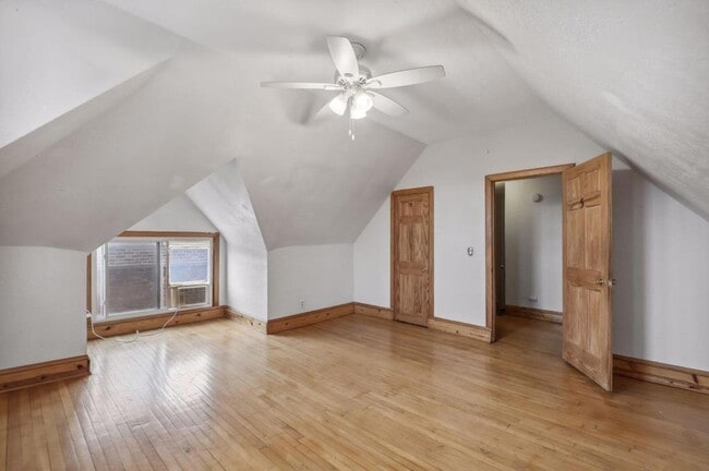 Photo - 2515 Lyndale Ave S Unit 3