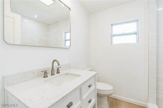 Building Photo - 13724 River Forest Dr