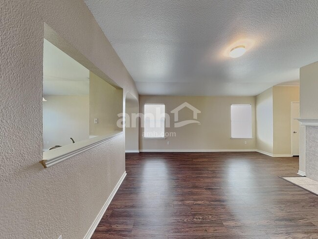 Photo - 820 Bee Creek Ln