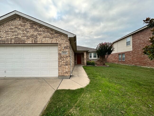 Building Photo - 10445 Hideaway Trl