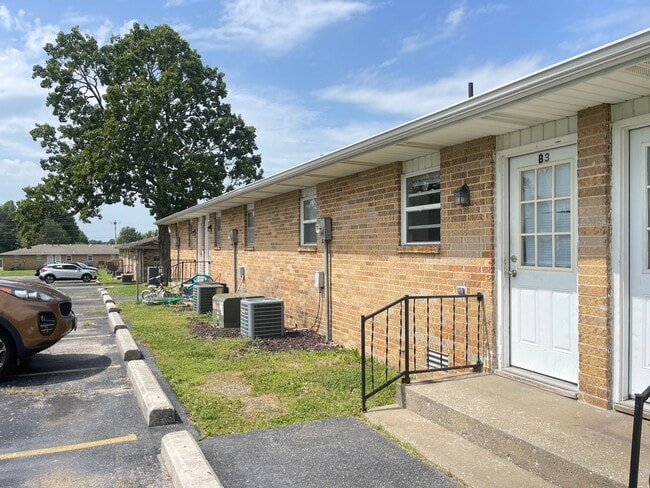 Photo - 5364 S Hutchinson Ave Unit B5