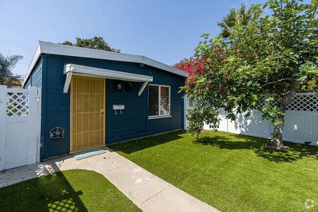 Building Photo - 3959 S Centinela Ave Rental