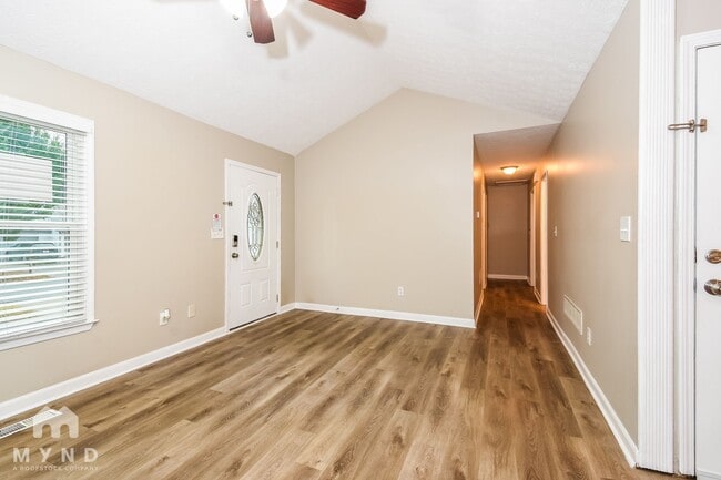 308 Arapaho Dr SE