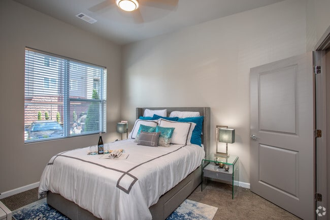 1BR, 1BA - 657 SF Model