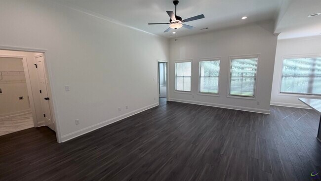 Photo - 524 Bristleleaf Path