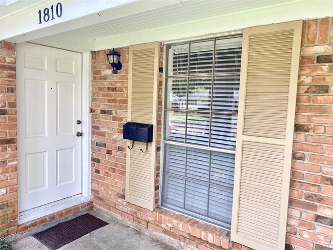 Photo - 1810 Mill Creek Dr