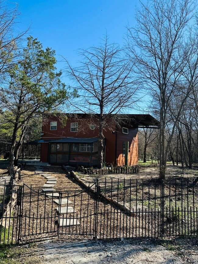 Building Photo - 1180 Mesquite Tree Rd