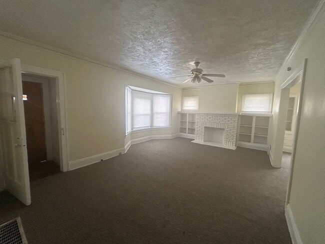 Photo - 3374 E 128th St Unidad 1