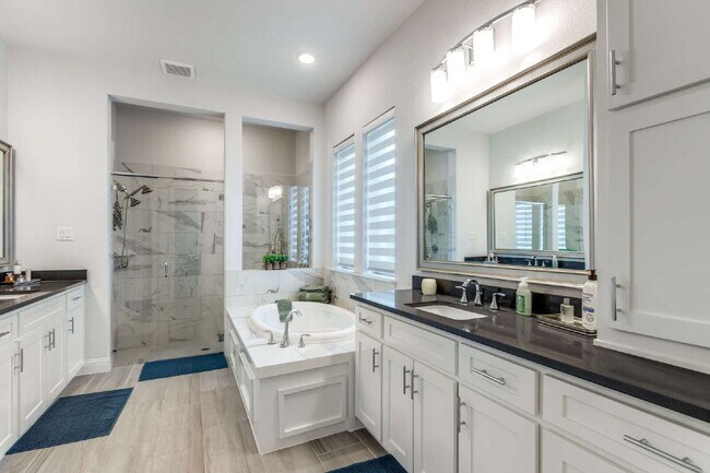 Photo - "Charming 3-Bed Haven in Little Elm with G...