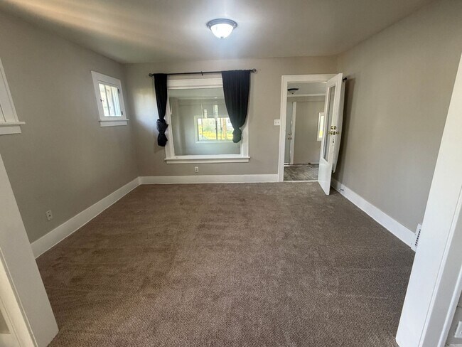 Photo - 4134 N 50th St Unit 4134 N 50th St (lower)