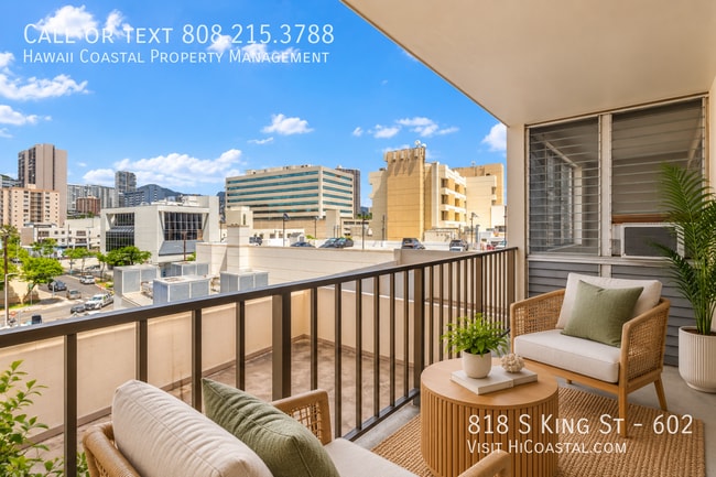 818 S King St