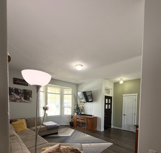 Photo - CHARMING & STRESS-FREE LIVING IN NORTHWEST MERIDIAN