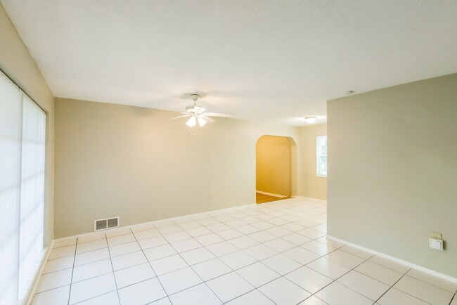 Photo - 6885 NW 27th Ct