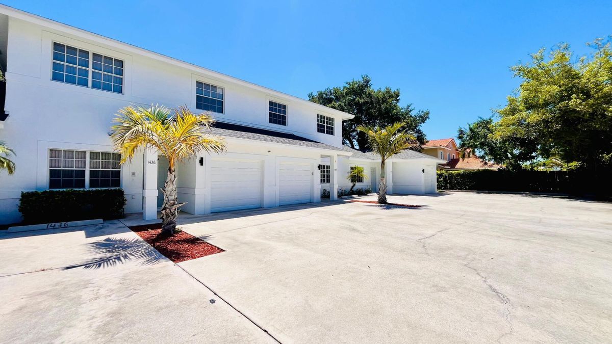 Photo - 1436 Hawthorne Pl