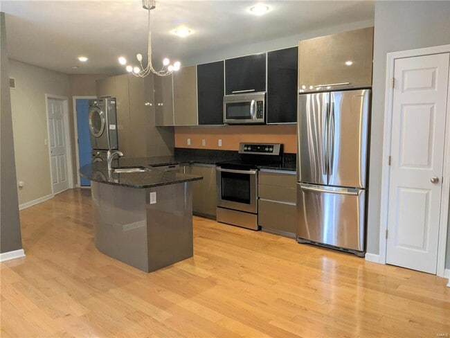 Photo - 4164 W Pine Blvd Unit 4164-1E W Pine
